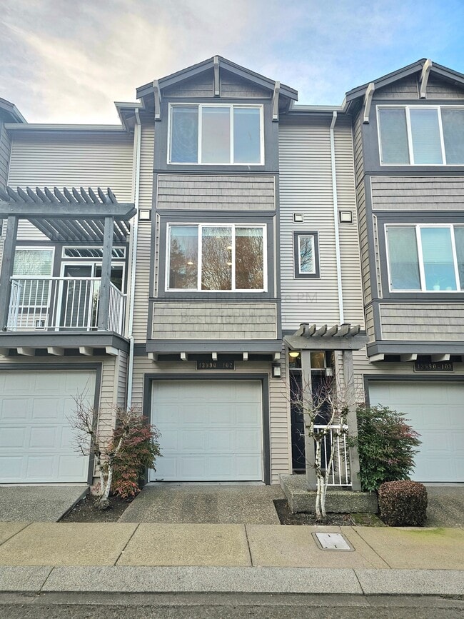 Building Photo - 13990 SW Scholls Ferry Rd