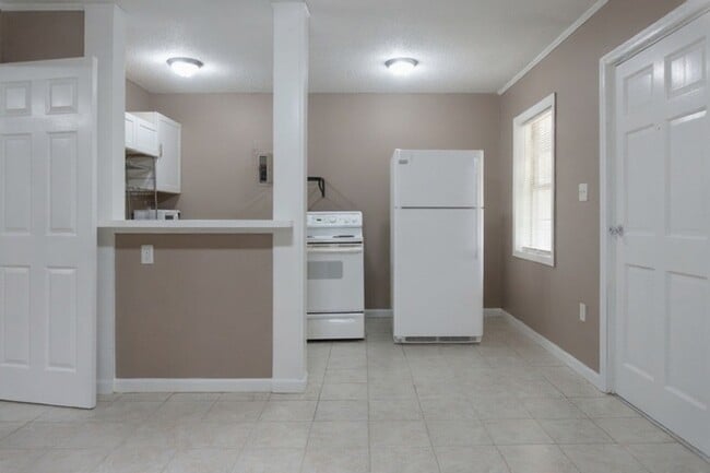 Photo - 5211 Isabelle Dr