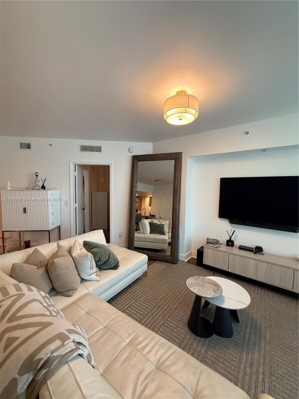 Building Photo - 350 S Miami Ave Rental