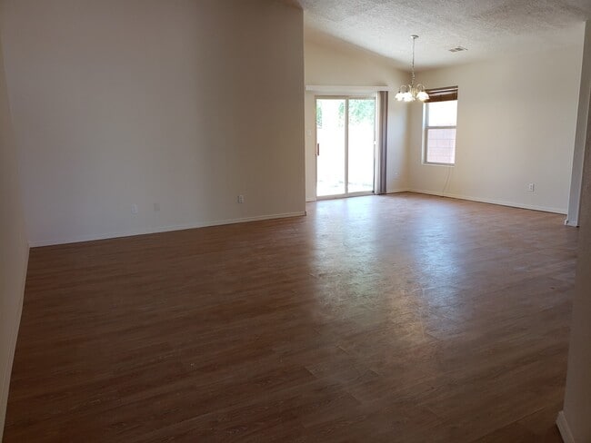 840 Purple Aster Ave SW