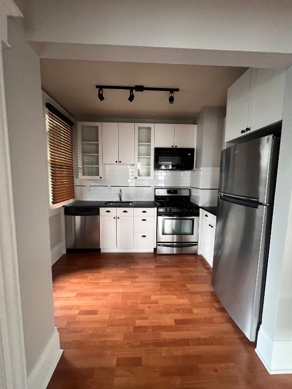 Photo - 312 E Olive Pl