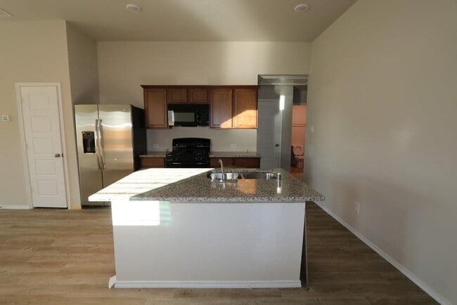 Photo - 21423 Bluebonnet Cove Ct