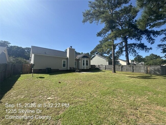 1235 Skyline Dr