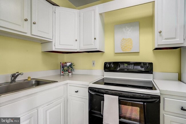 Photo - 4004 Beecher St NW Unit 304A