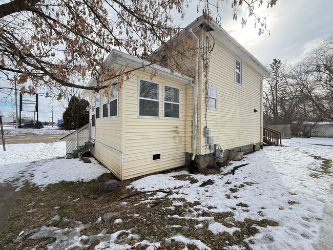Photo - 2026 Renovation – Clean, Updated 2-Bedroom Near Shopping & Highways