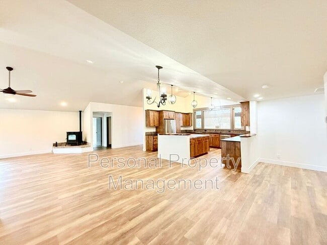 Photo - 16205 NE Leaper Rd