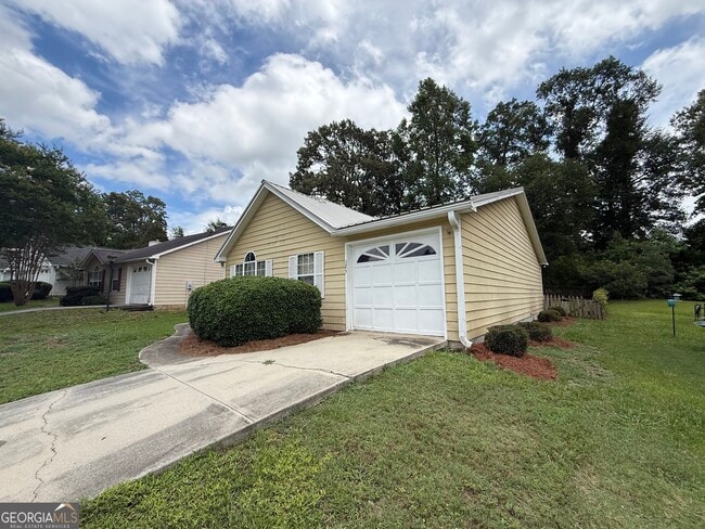 Photo - 125 Shadow Pond Rd