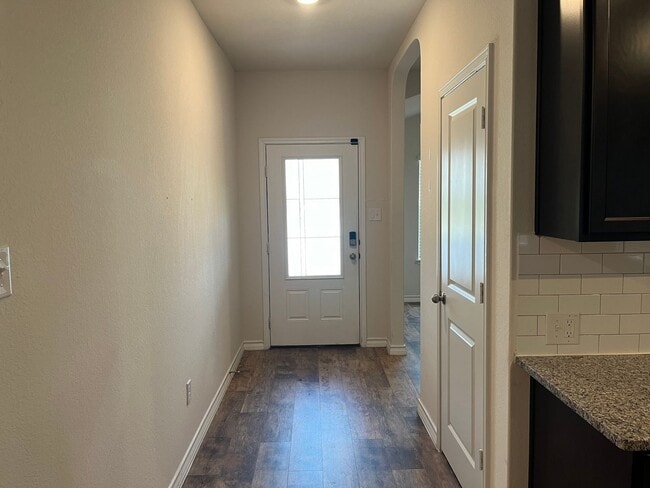 Photo - 7723 Nova Star