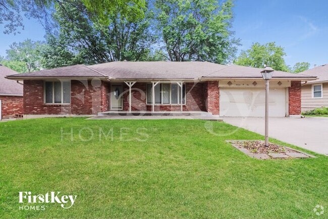 Building Photo - 1301 SW Morningside Dr Rental