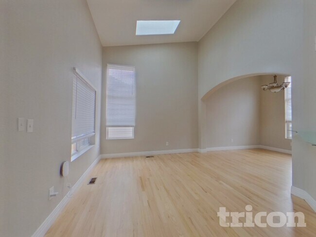 Photo - 9909 Vine St Casa