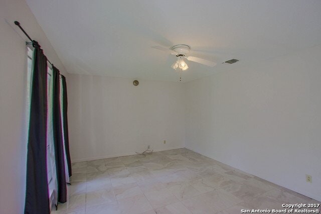 Photo - OFFERING 1-MONTH FREE RENT!!