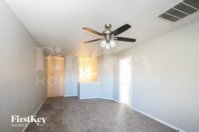 Photo - 6647 Stanhope Way