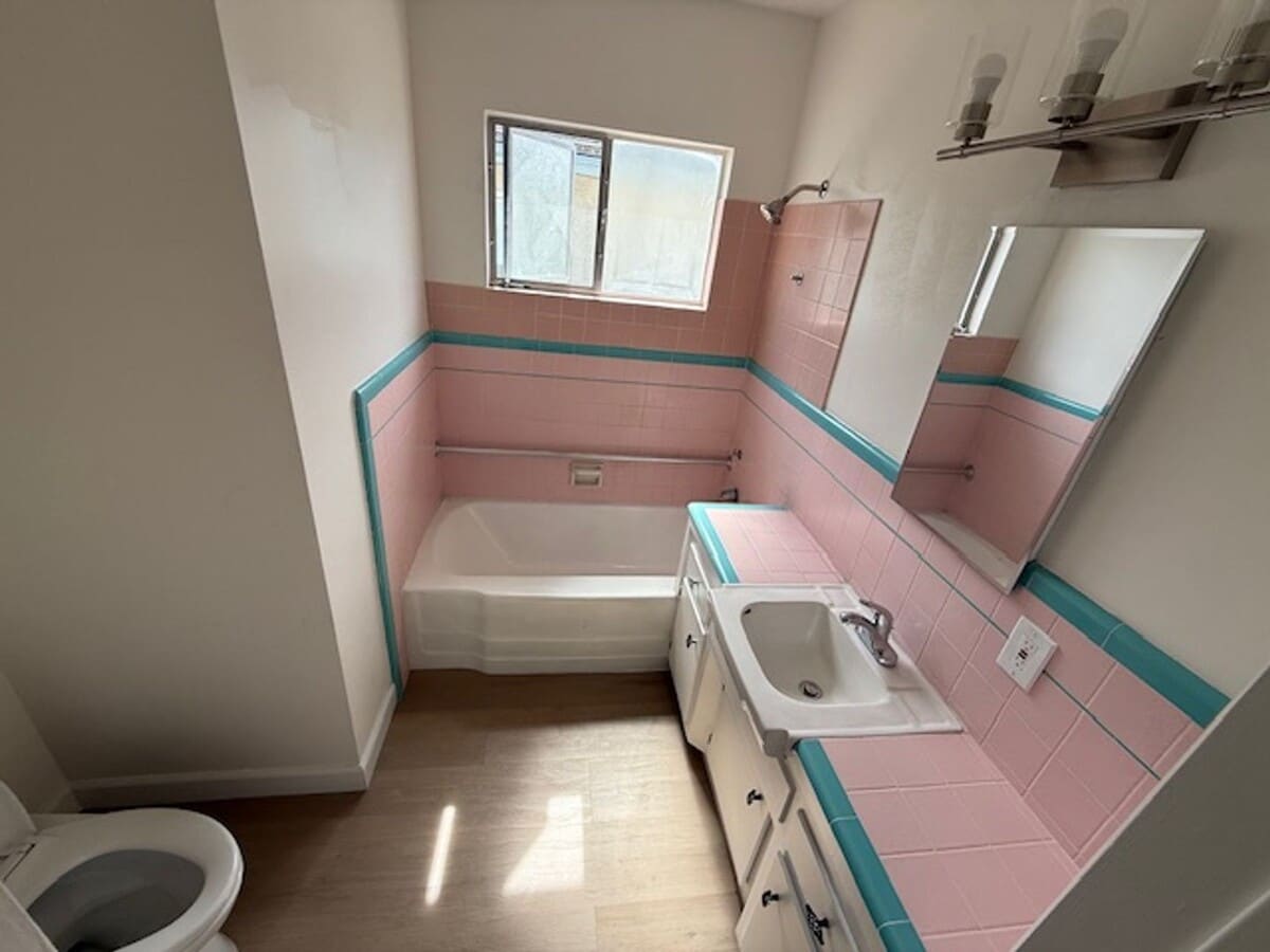 Photo - Cute Home Calling