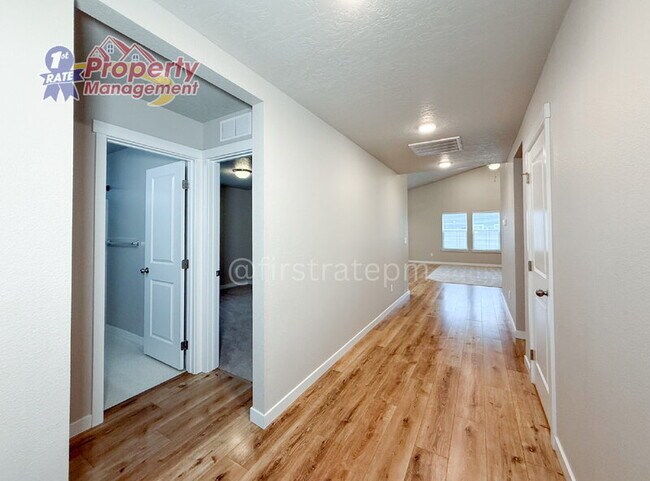 Photo - 11398 W Belgrave St