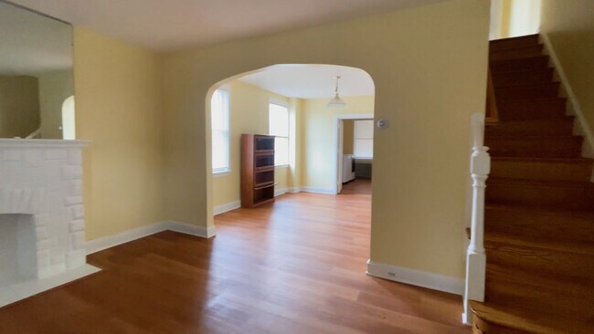 First floor - 401 Elrino St Townhome