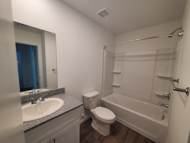 Photo - 1920 Broken Arrow Dr