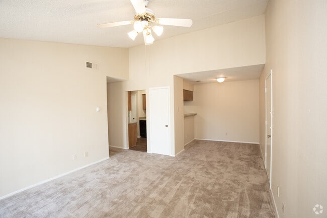 2BR 2BA - 952 SF