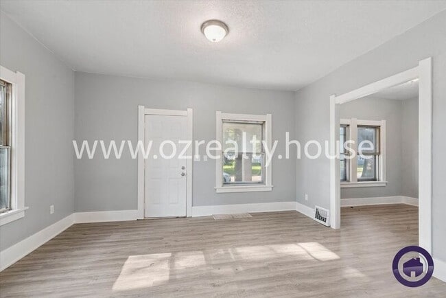 Photo - 24 Tyler St
