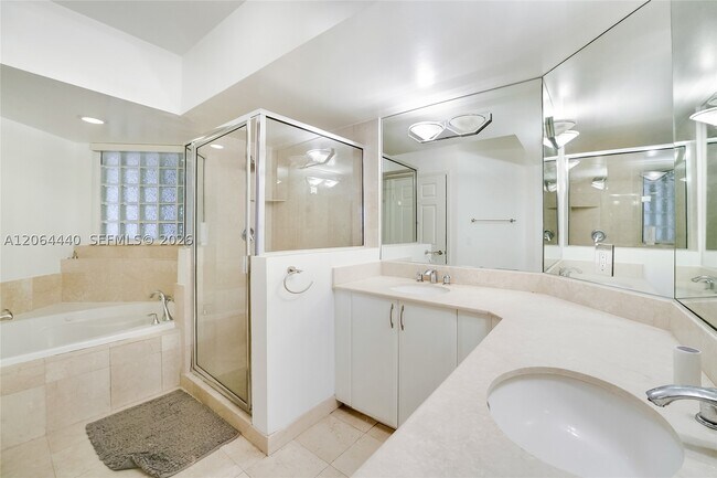 Photo - 151 Michigan Ave Unit 525