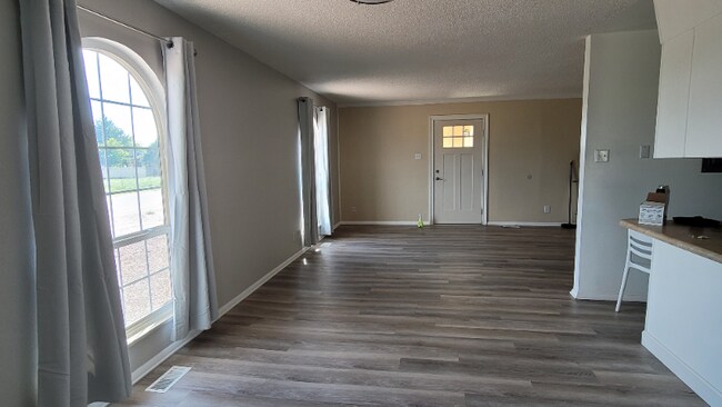 Photo - 994 S Coral Pl