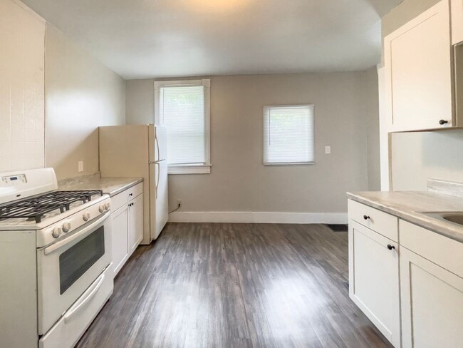 Photo - 700 W Powers St Unit #1