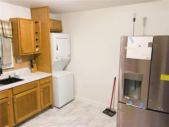 Photo - 1551 Ferno Dr NW