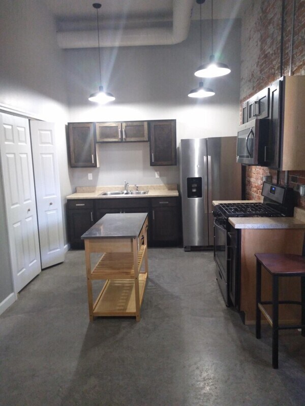 Photo - 427 N Brady St Unidad 5