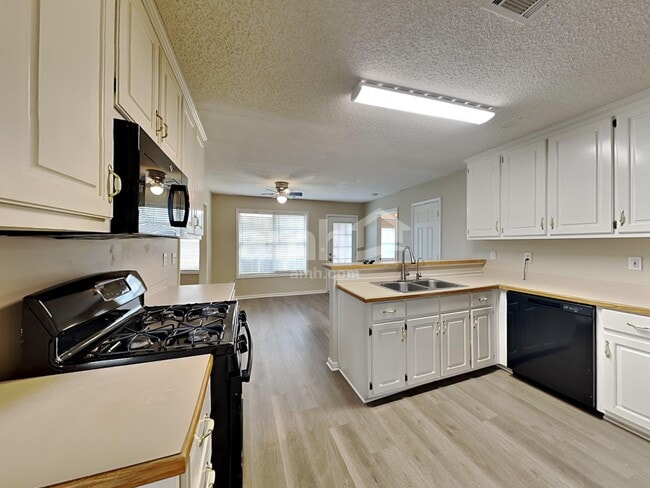 Photo - 811 Karie Dr