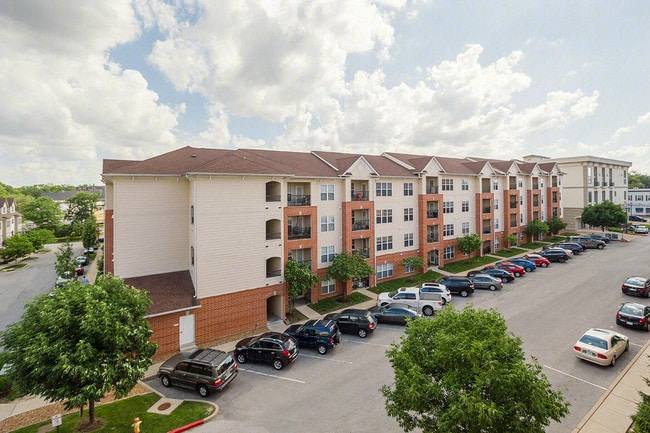Kirkwood Station Plaza Apartments