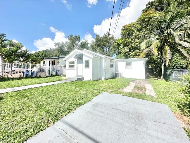 Building Photo - 7156 NW 15th Ct Rental