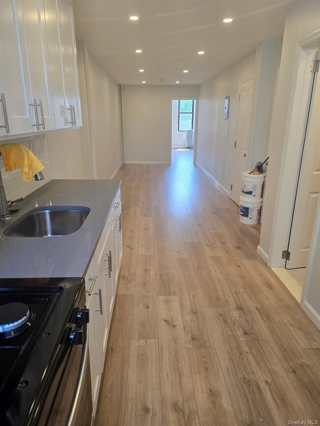 60-77 55th St Unit 2R