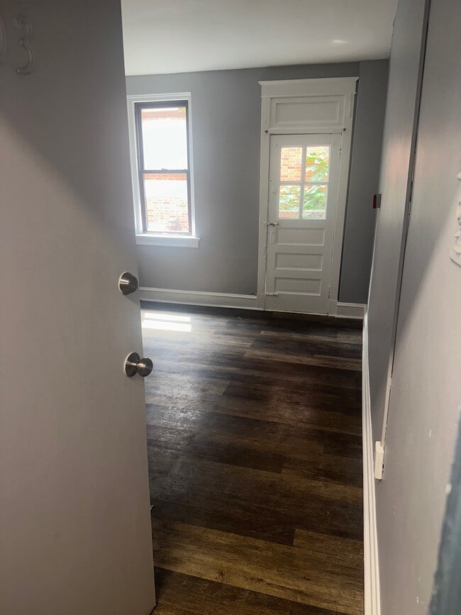 Photo - Minerva Court