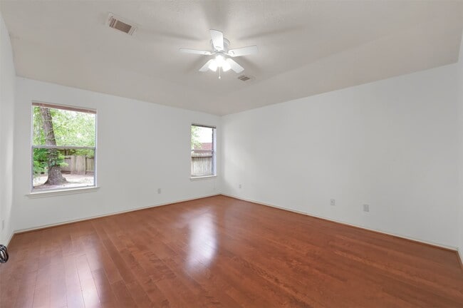 Photo - 166 Burgandy Vine Ct