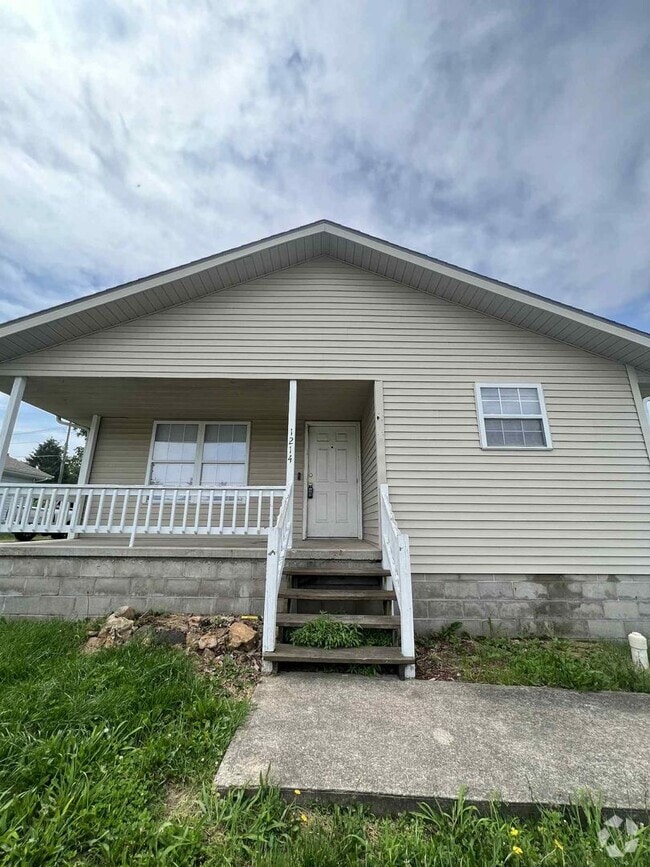 Building Photo - CUTE 3 BEDROOM / 2 BATHROOM HOUSE IN CARTH...