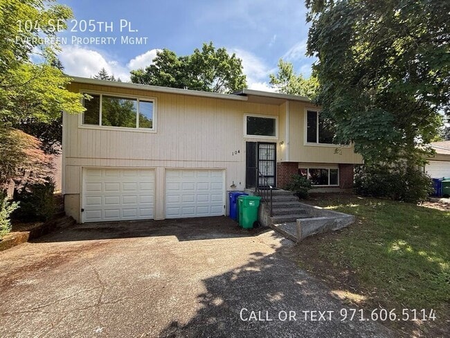 Building Photo - 104 SE 205th Pl