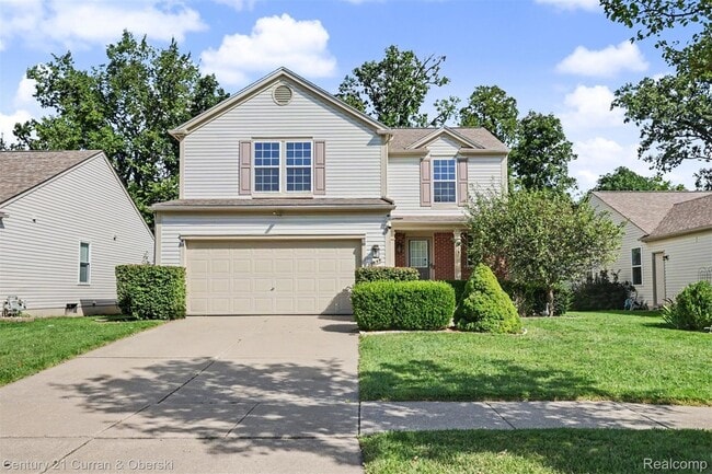 7055 Oakridge Dr