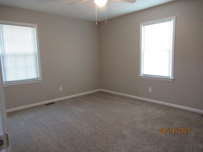 Photo - CUTE- 2 Bedroom, 1.5 Bath Home