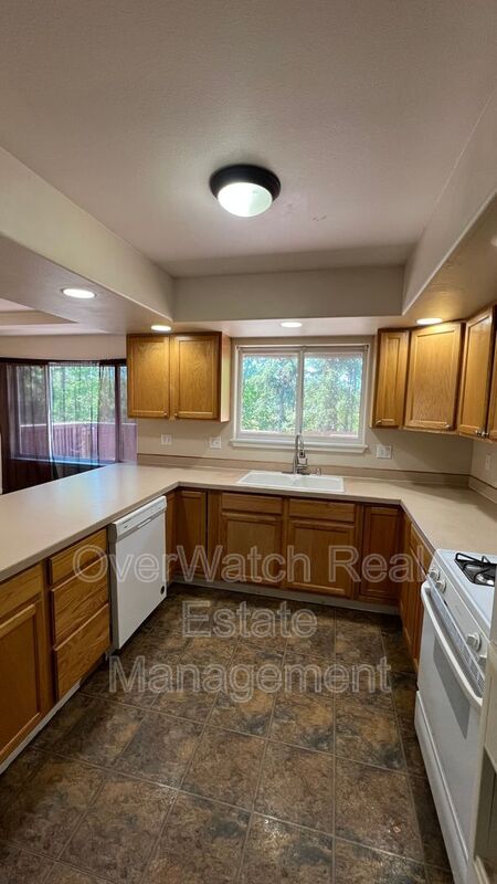 Photo - 2412 Hillbrook Cir