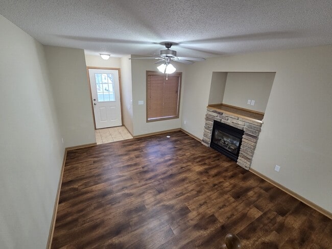 Photo - 408 Cedar Pl