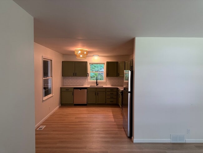 Photo - 18068 Meyers Dr
