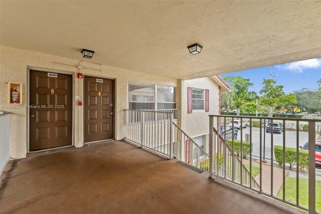 Photo - 3586 N University Dr Unit U-6