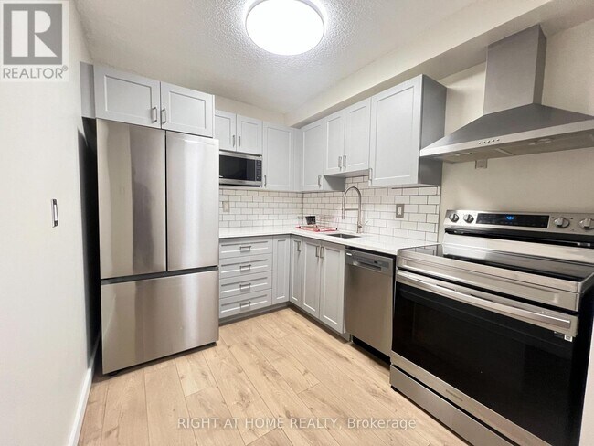 Photo - 505 St. Laurent Blvd Unité 1103