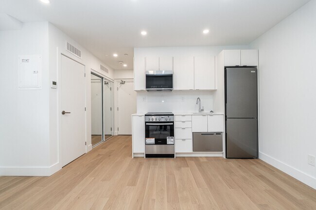 Photo - 612 Dawes Rd Unité 109