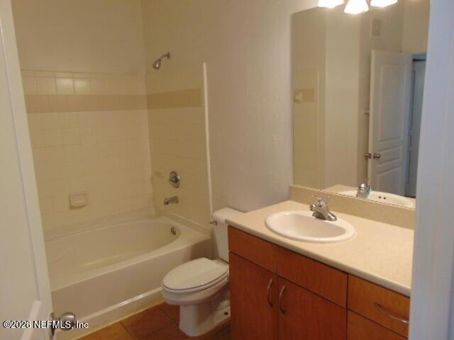 Photo - 8290 Gate Pkwy W Unit 204