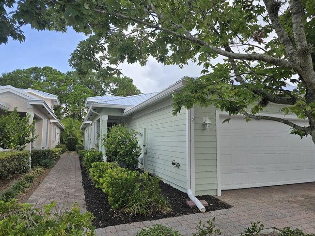 Photo - 1463 SE Tidewater Pl