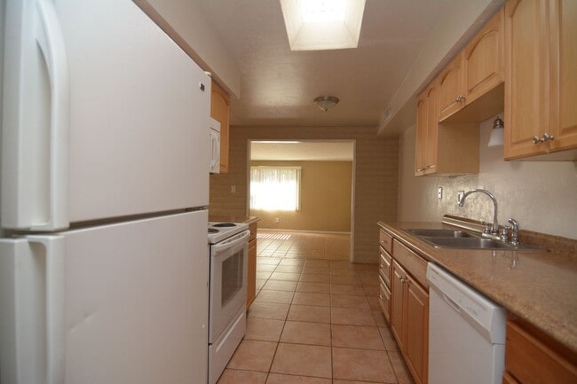 Photo - Charming 4 Bedroom 2 Bath Home! Great East...