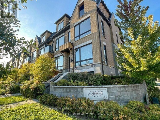 Photo - 248 Finch Ave E