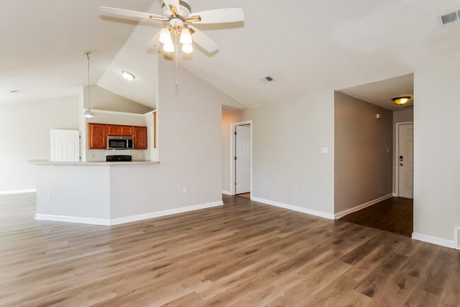 Photo - 7875 Sarah Ann Dr S