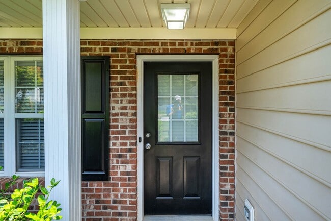 Photo - 101 Thorncrest Dr