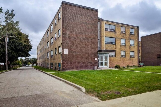 Great 1 Bedroom Apartment! - Great 1 Bedroom Apartment! Unit 1 Bedroom